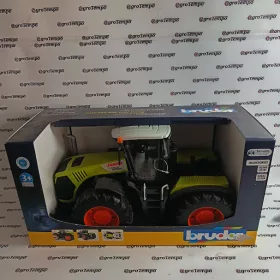 02110 BRUDER Claas Nectis 267 F - Traktor