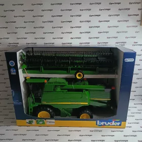 02132 BRUDER - John Deere T670i