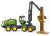 02135 BRUDER John Deere 1270G fakitermelő gép farönkkel - Bruder 2135