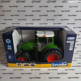   03041 BRUDER Traktor - Fendt 936 Vario, elülső rakodóval - Bruder 3041