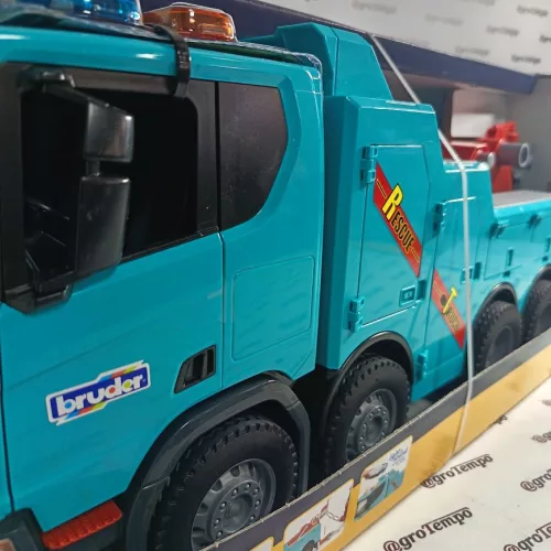 03553 BRUDER Scania Super 560R mentő- és vontatóautó