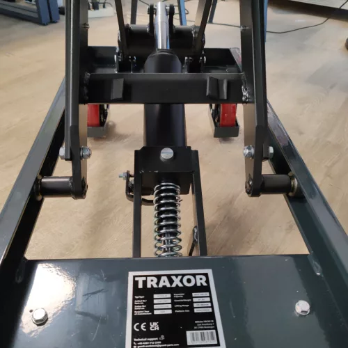 12331067 TRAXOR Emelőasztal HT500-M