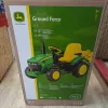 MCE42647X000 John Deere  Force traktor pótkocsival (elektromos hajtás)