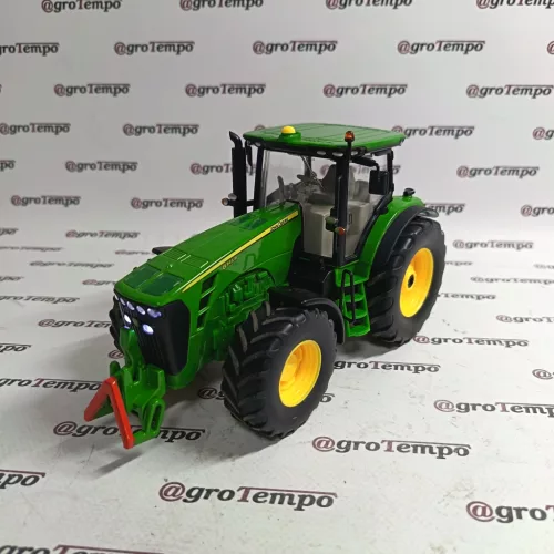 MCU688100000 John Deere 8345R távirányítású traktor (1:32 méretarány)